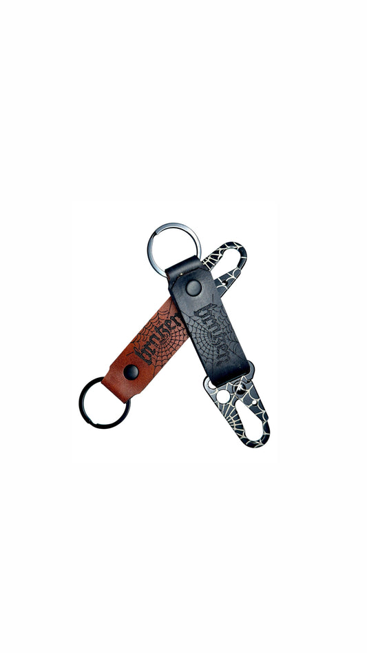 WEBBED LEATHER KEY CLIP
